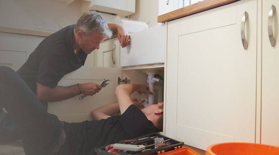 Professional burst pipe repair services in East Saint Louis, IL
